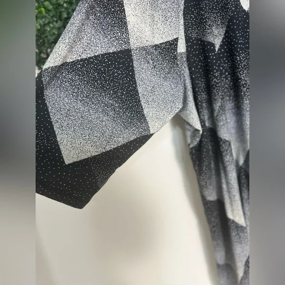 Catherines Womens Knit Tunic Size 4X Black White Checkered Rhinestone Scoop Neck - Picture 5 of 12